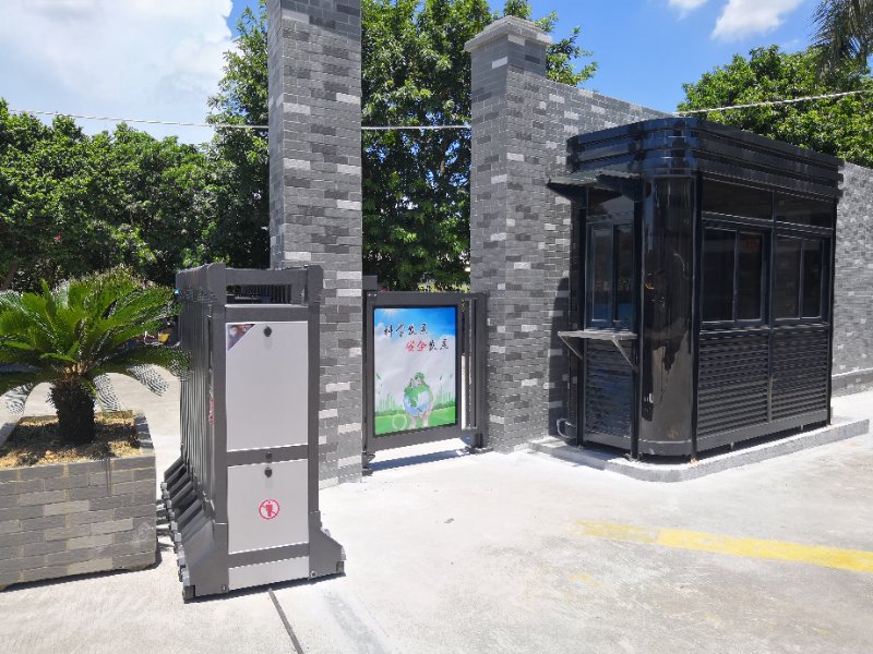 深圳業(yè)展電器大門電動(dòng)伸縮門案例