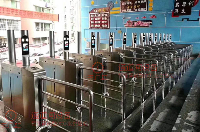 學校人臉識別閘機系統(tǒng)案例